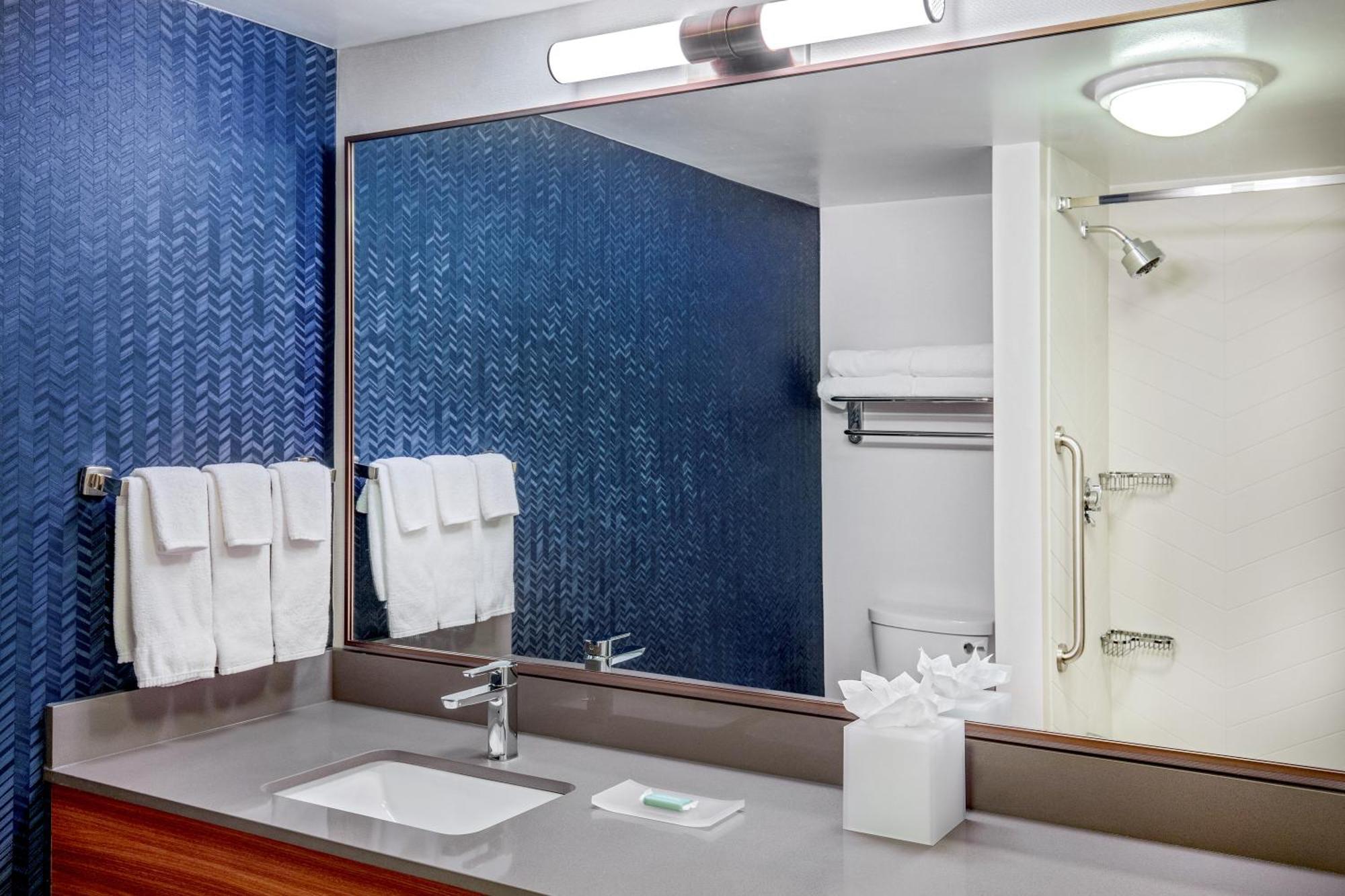 Fairfield Inn & Suites By Marriott Brunswick Freeport Luaran gambar